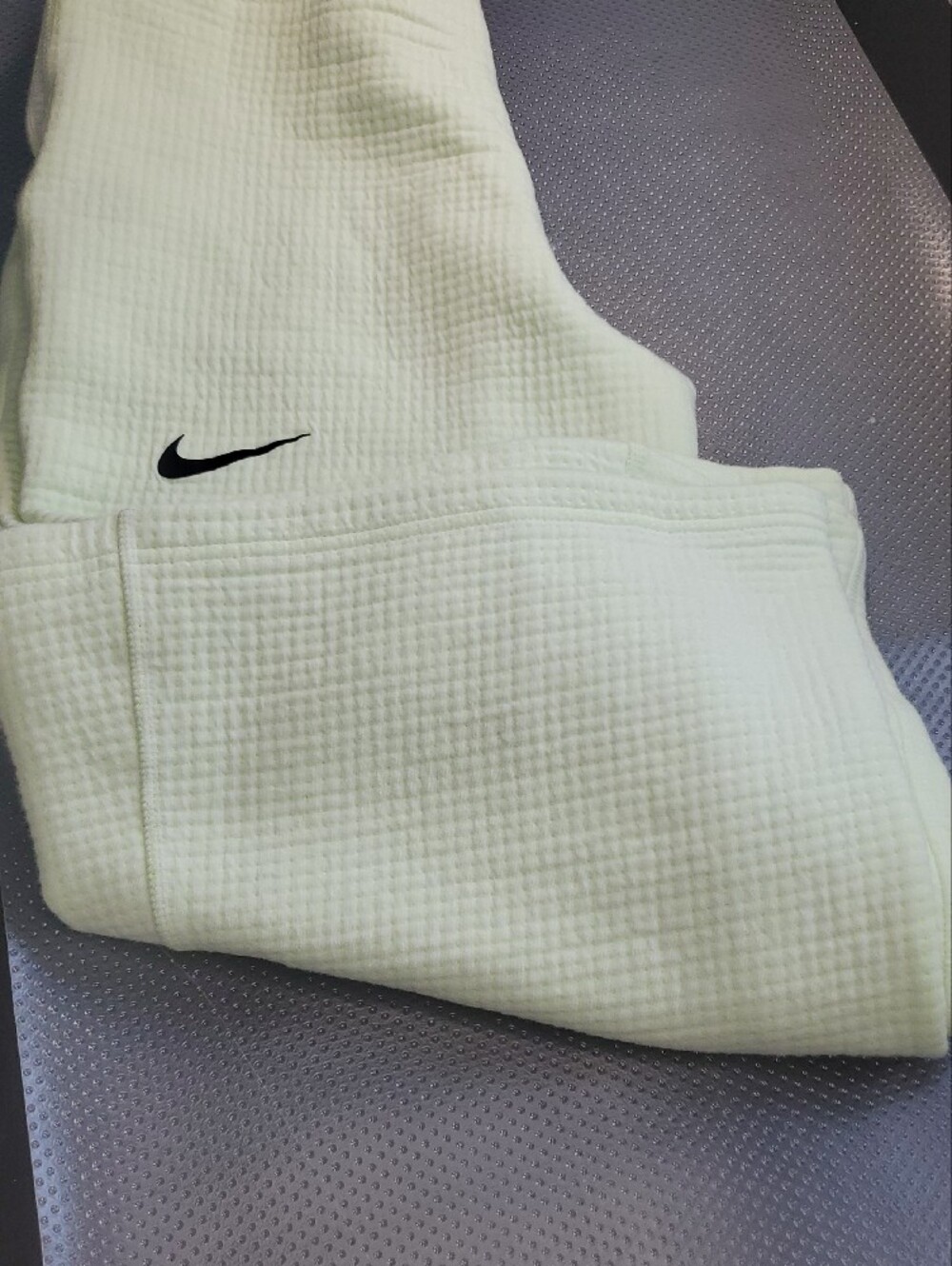 Nwot NIKE light pastel green/volt shade waffle-knit Wideleg Pants